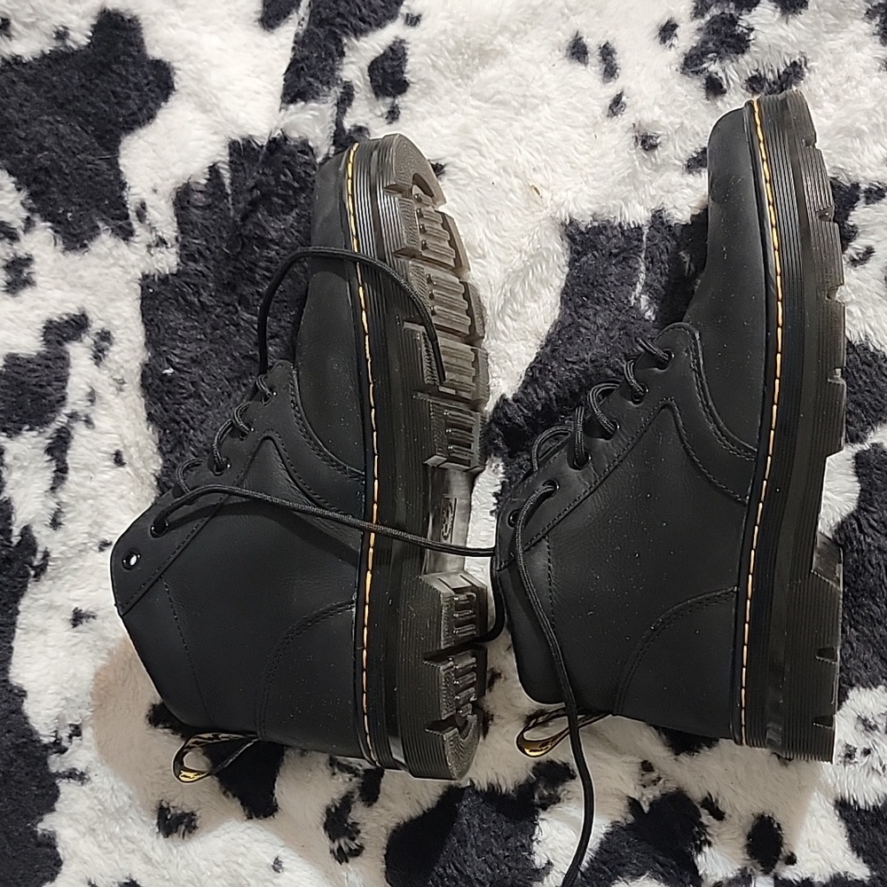Doc Martens - Picture 4 of 6